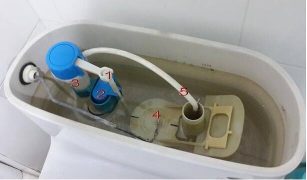 馬桶水箱進水閥一直流水怎么修